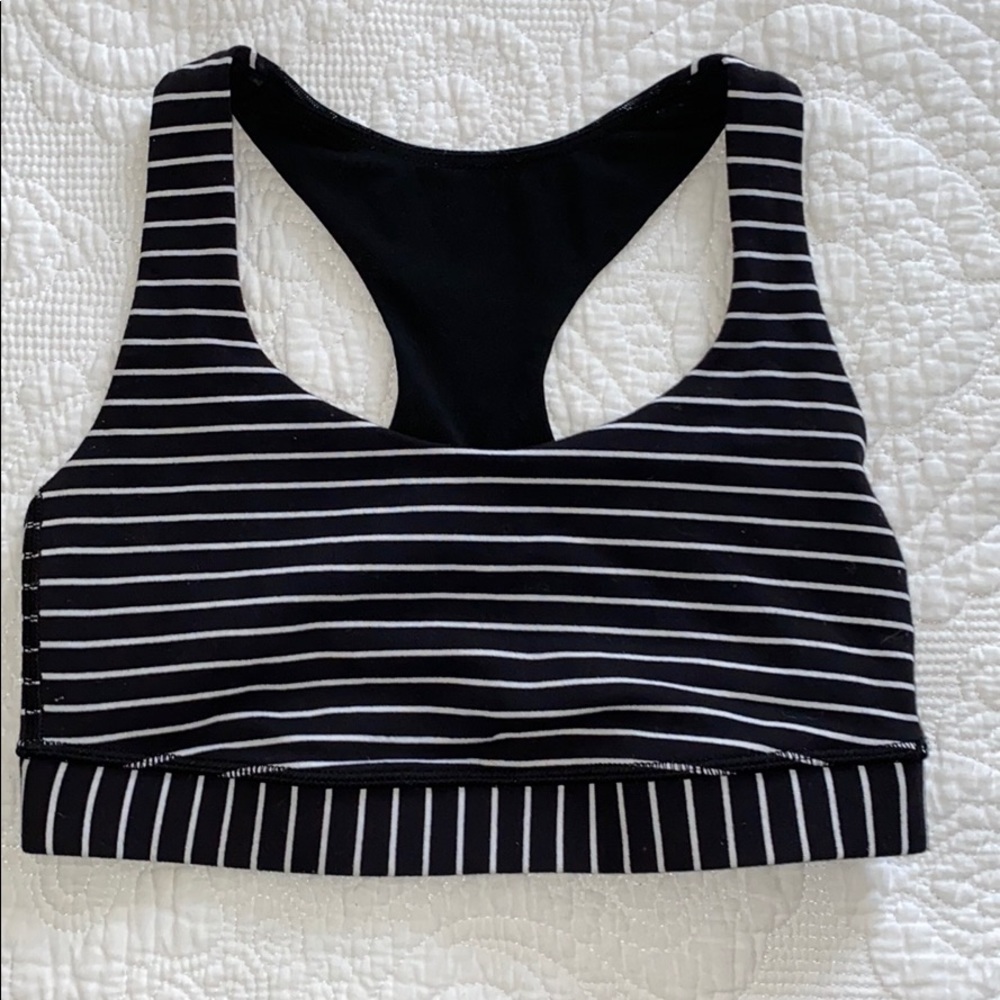 Lululemon sports bra